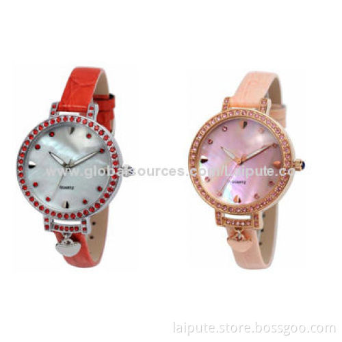 Women's Fashion Watch with Alloy Case and Leather BandNew